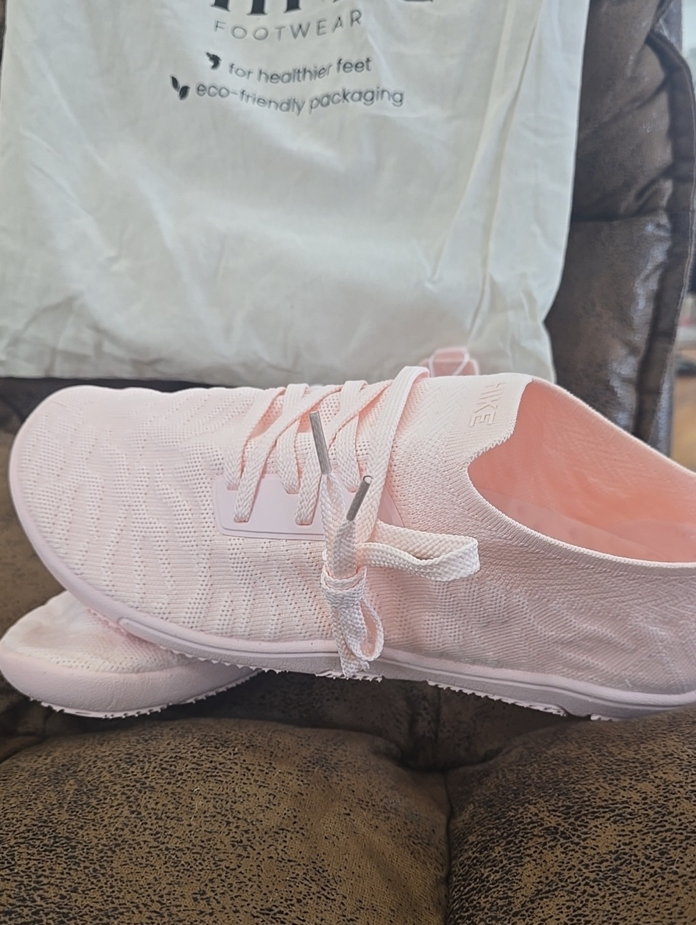 Nike Women's Soft Pink Knit Casual Sneakers